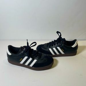 Adidas Samba Sneakers